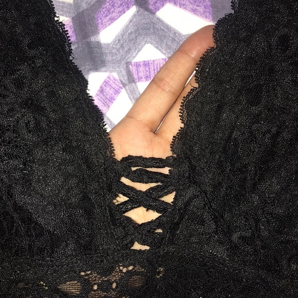 3 Bralettes - Picture 10 of 12